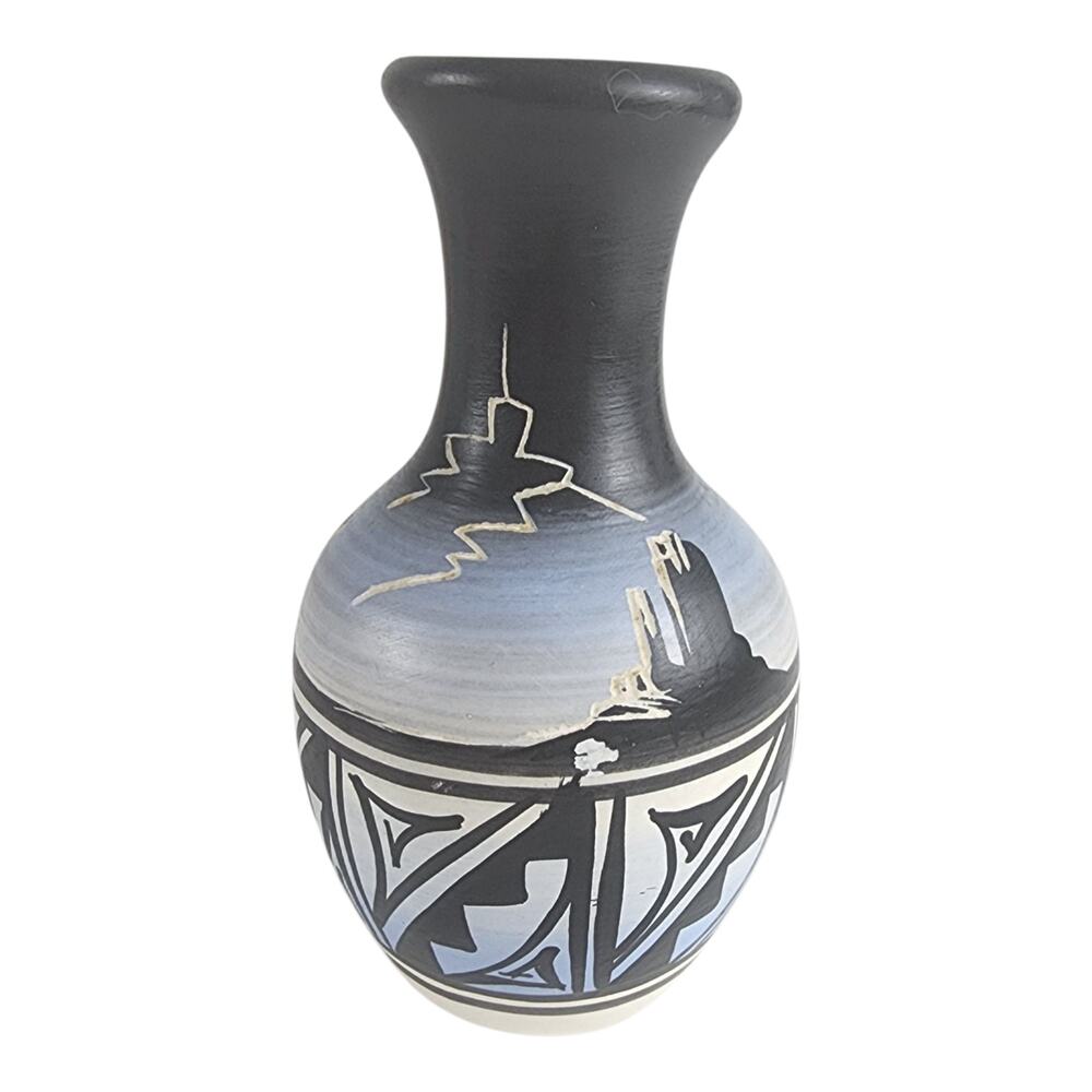 Native American Navo go Pottery Bud Vase Handmade, Hand Painted, Signed